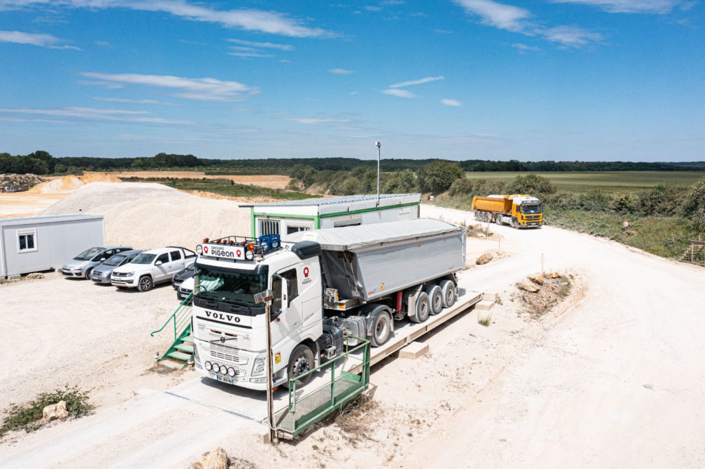 Camion se faisant peser